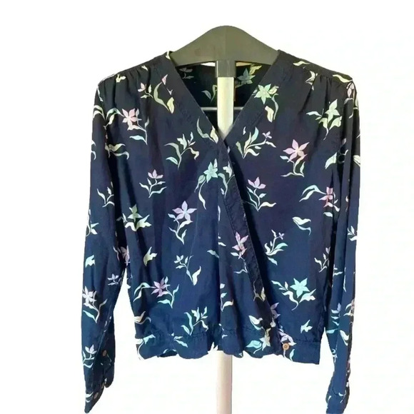 Womens Duluth Trading Floral wrap top Shirt Navy Size Small S - Picture 1 of 12